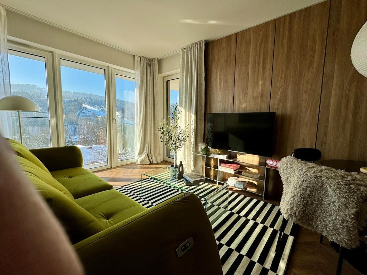 Apartment Family & Friends Art Piekny Widok Z Garazem