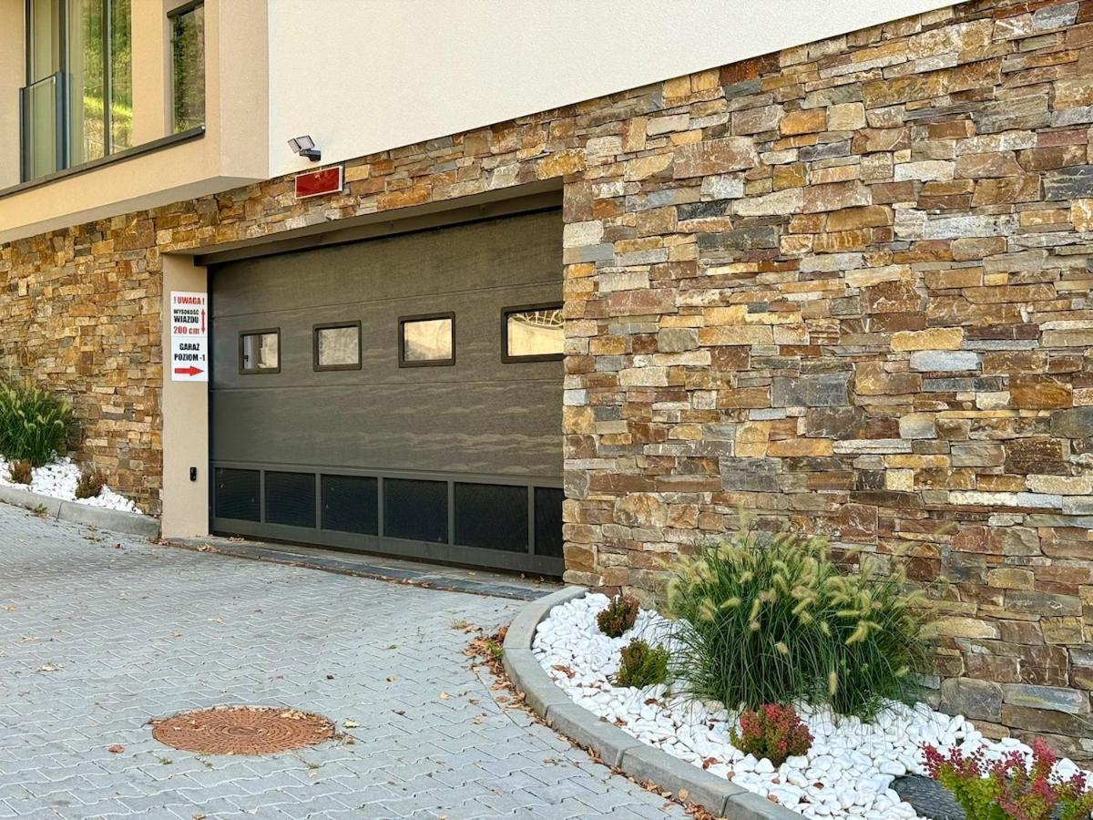 Apartment Family & Friends Art Piekny Widok Z Garazem